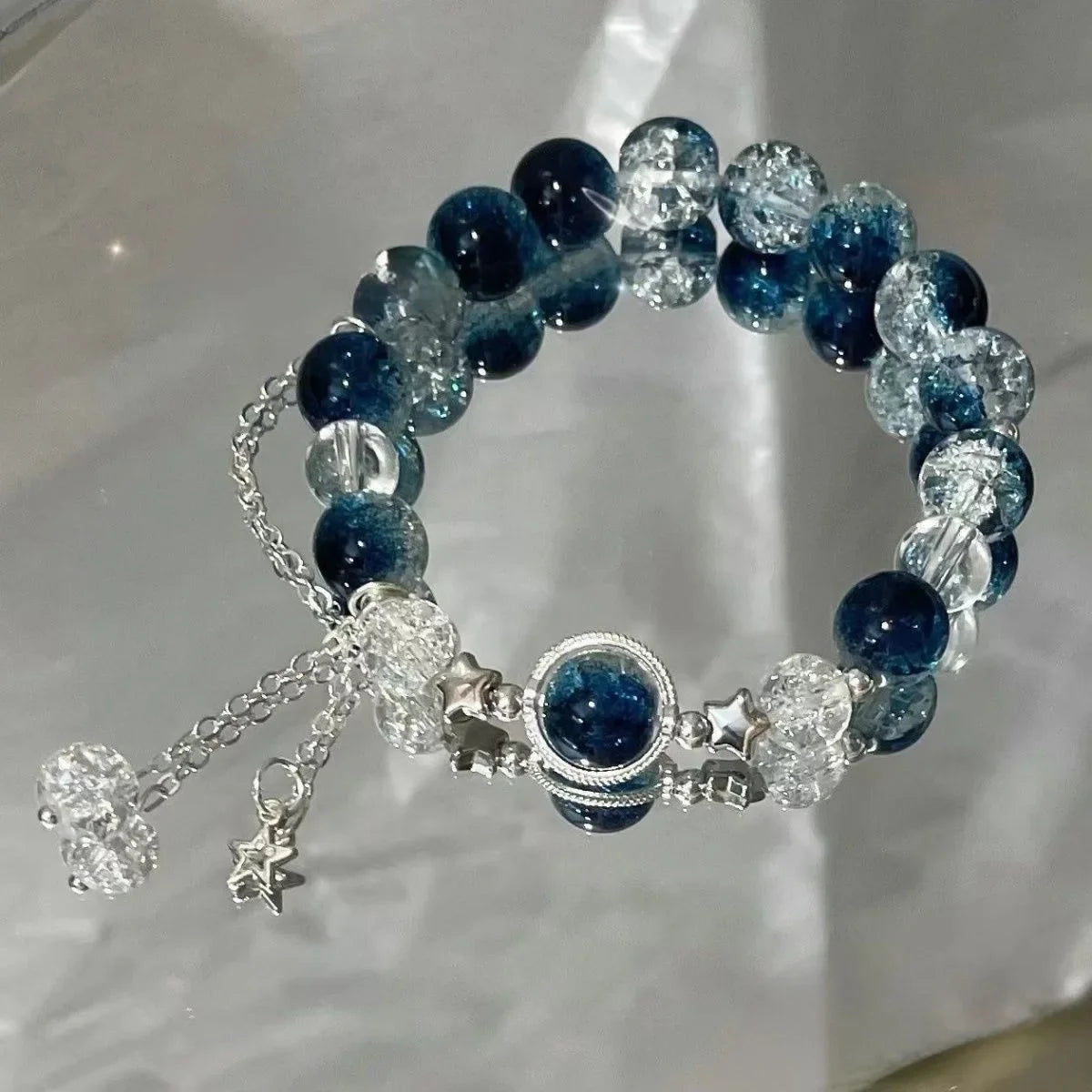 Niche Design Star Chain Tassel Bracelet – perles en cristal bleu fantaisie Bracelet de corde élastique pour les femmes