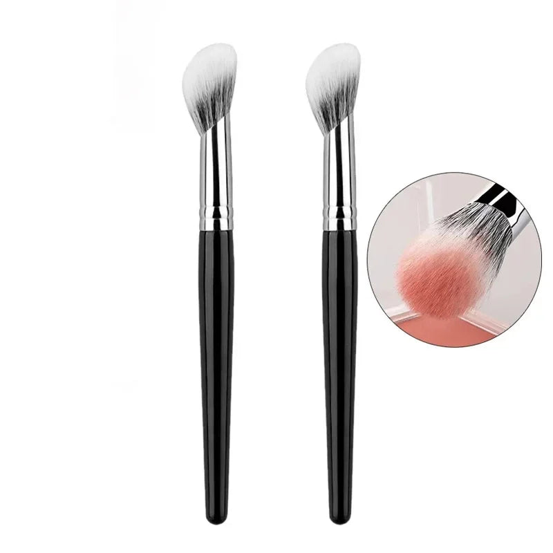 1/2PCS Peach Heart Blusher Brush – Small Flat Precise Brush for Powder, Cream & Liquid Blush